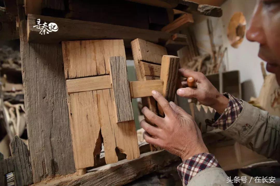 陕北男子遇车祸重伤白手起家做根雕月入3万