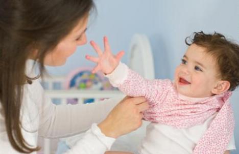 小孩头部热但不发烧怎么回事,孩子头热手脚正常怎么回事