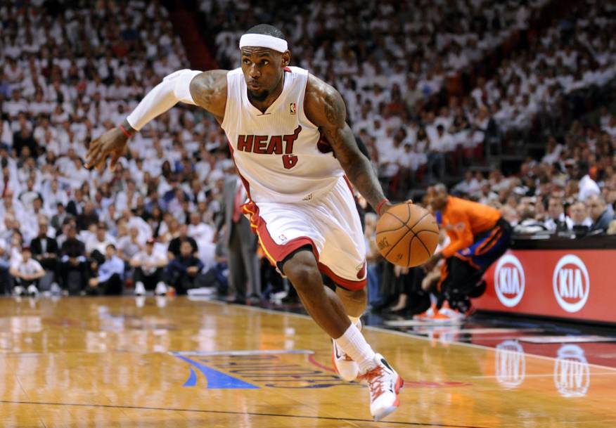 背对防守人过人,街球十大防守动作