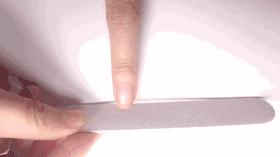 美甲修指甲的正确手法,怎样修剪指甲和美甲店一样