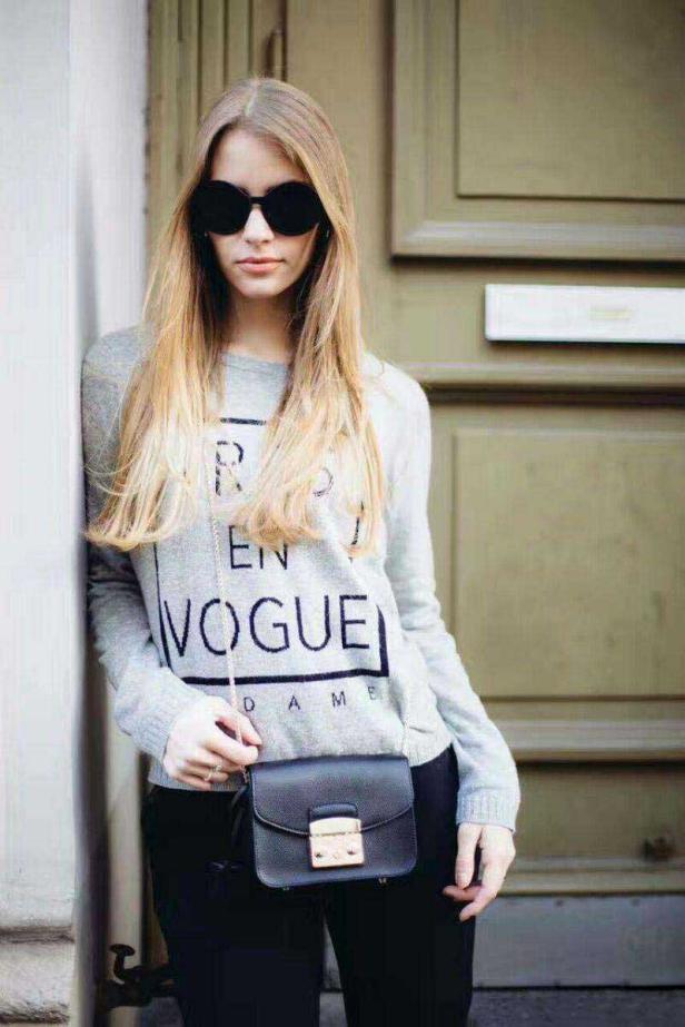 用一样东西完美宣示意大利的纯正血统,这款包包再适合不过啦~