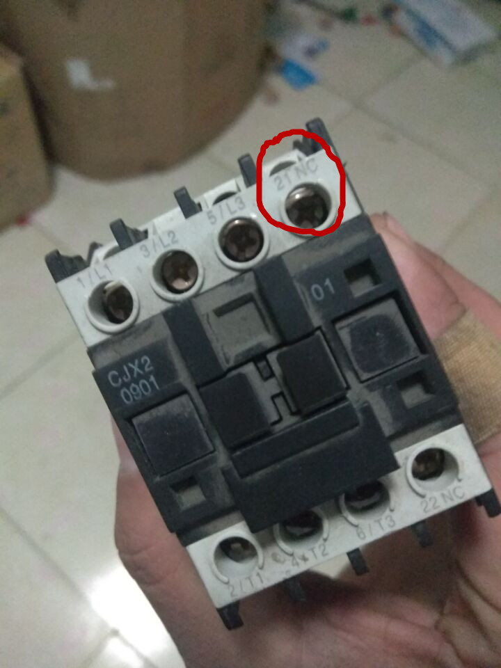 自锁接触器加指示灯接线方法,实操自锁接触器接线方法