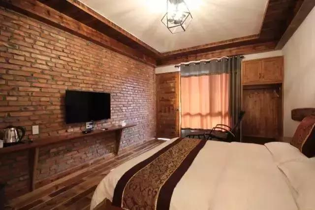 一城一色の人有德行，如水至清-德清