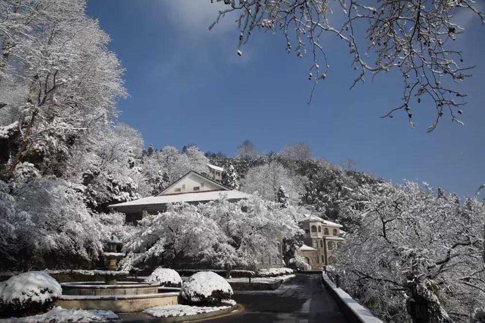 一城一色の人有德行，如水至清-德清