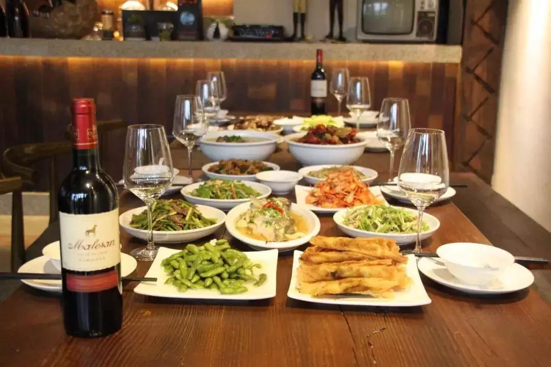 一城一色の人有德行，如水至清-德清