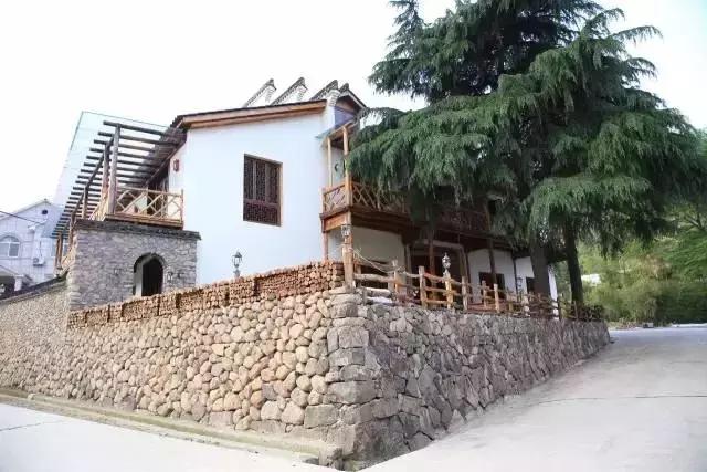 一城一色の人有德行，如水至清-德清