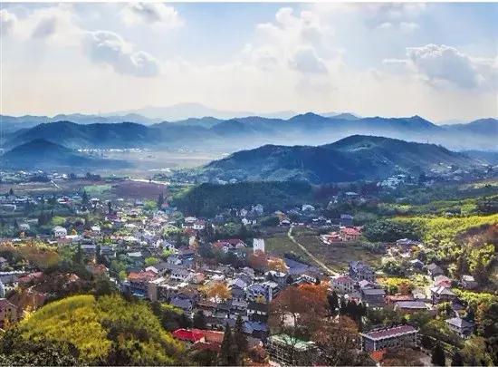 一城一色の人有德行，如水至清-德清