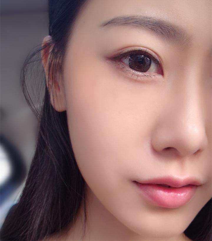 几招化妆技巧教你快速学会化妆,自然放大双眼伪素颜心机妆