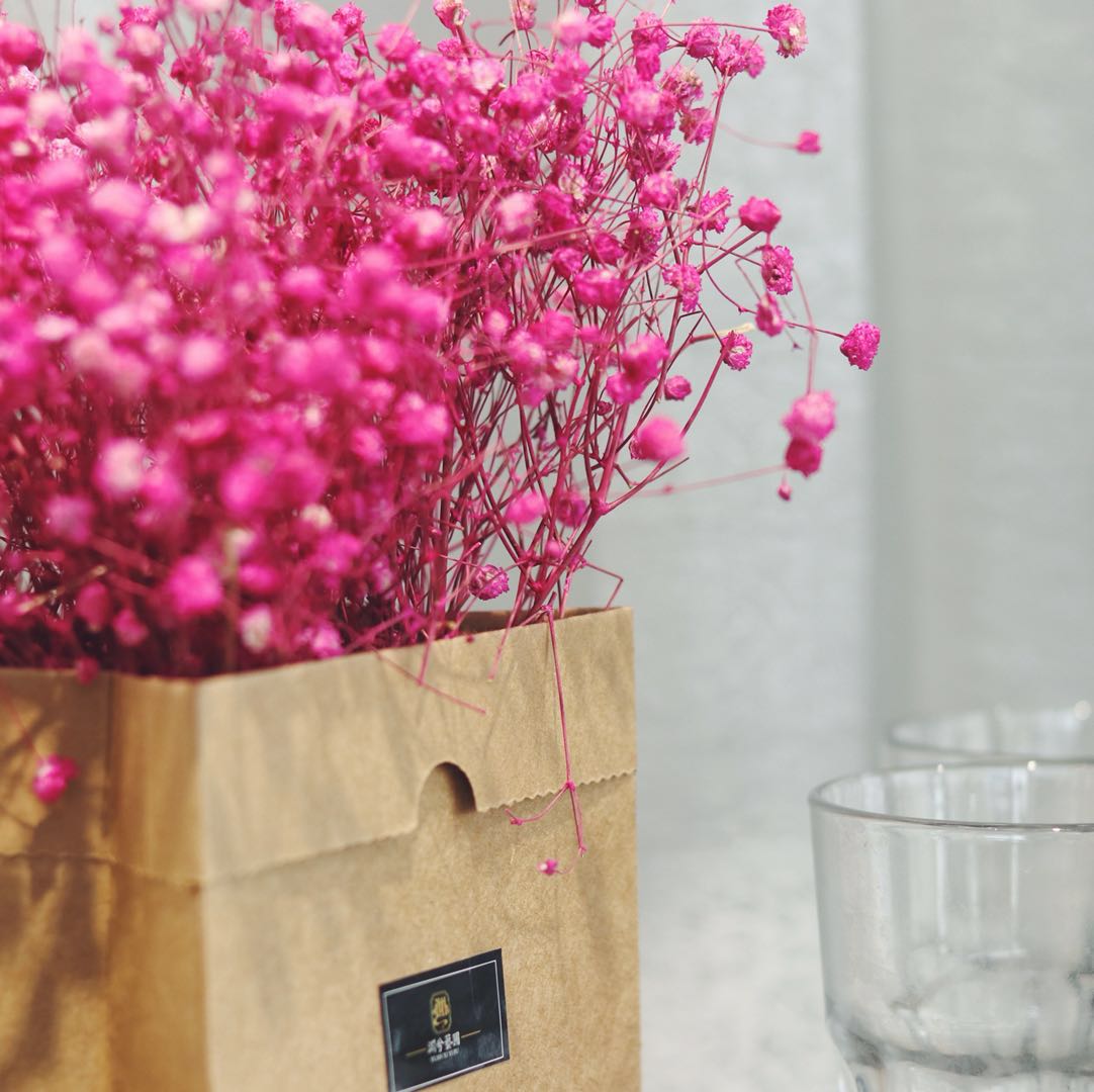 喧闹的社会,喧嚣的城市有这样一家小店