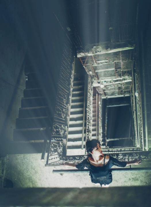 高手去网吧兼职,没想到被老板耍了,一气之下将电脑全黑了