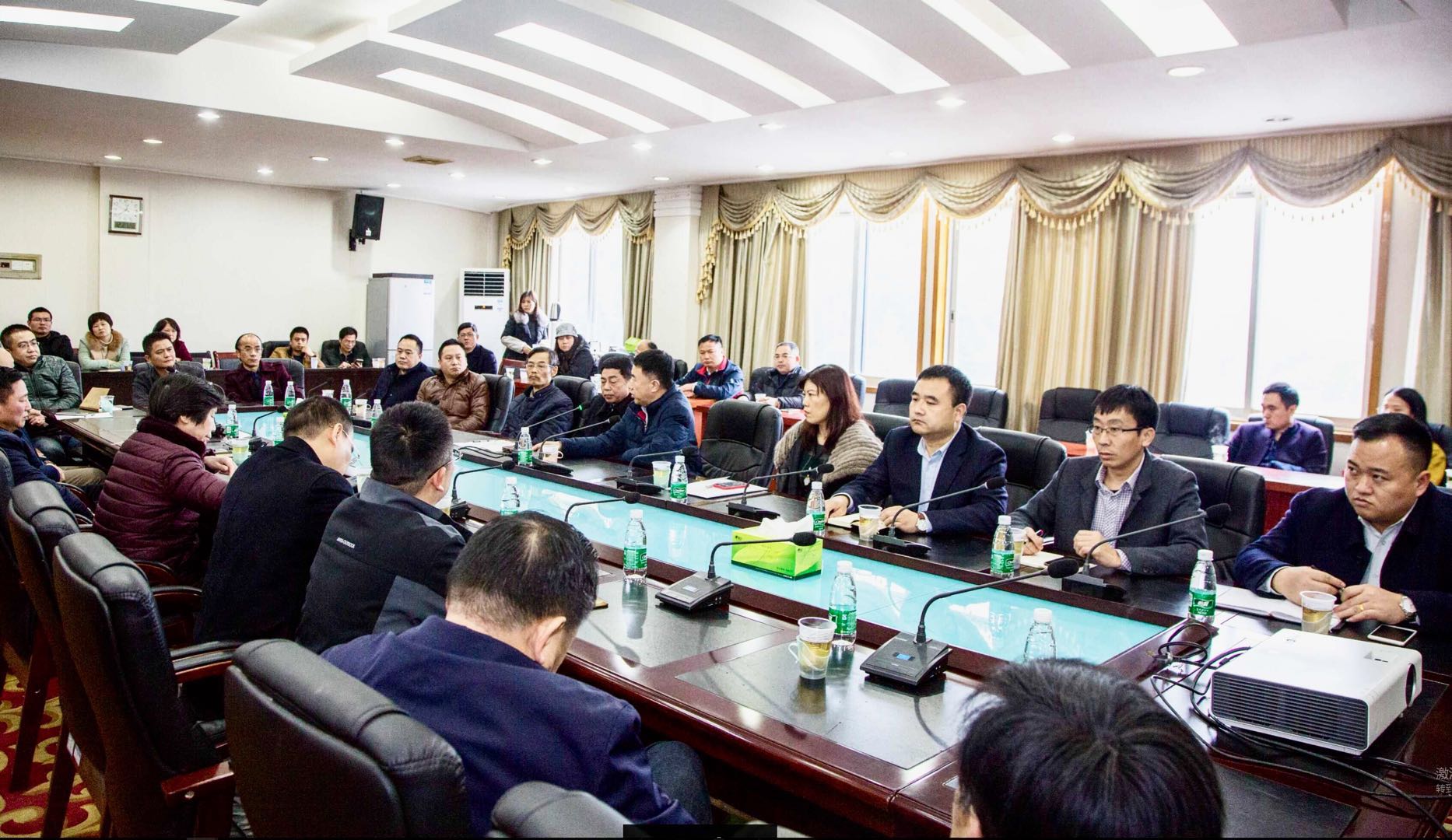 厉害了word宇华|宇华教育集团成功入主湖南涉外经济学院