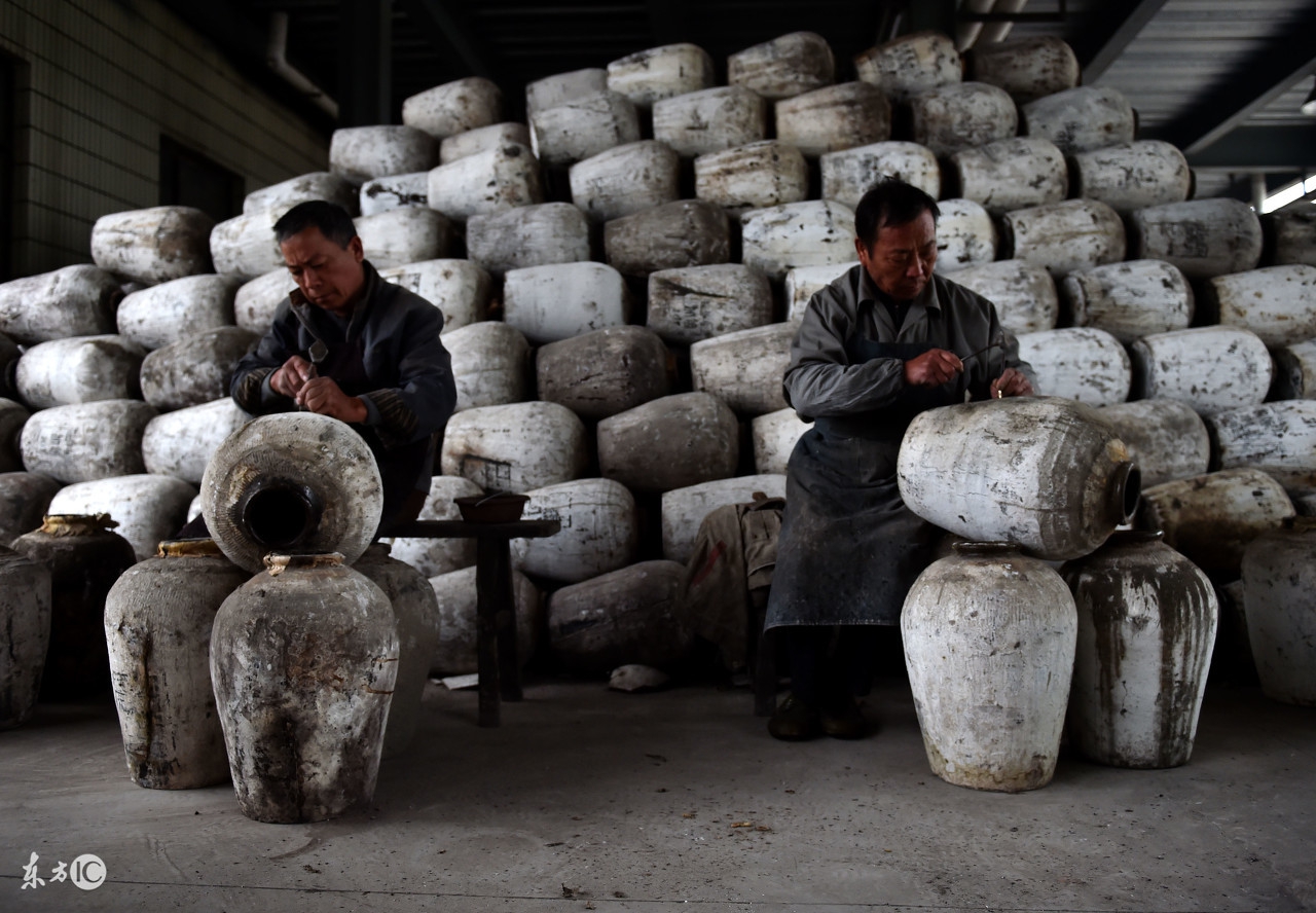 小镇上的酿酒大师万全林，看他如何成就了“石库门”老酒