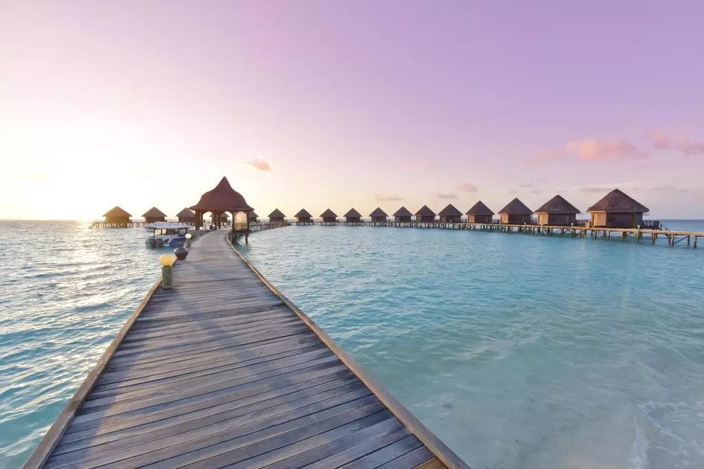 马尔代夫旅游选岛技巧,马尔代夫春节不加价的岛屿