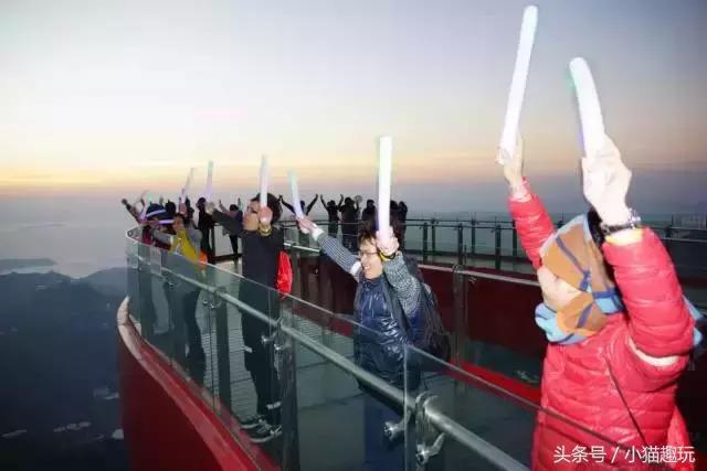 深圳跨年迷笛音乐节0点压轴演出,宝安烟花表演跨年