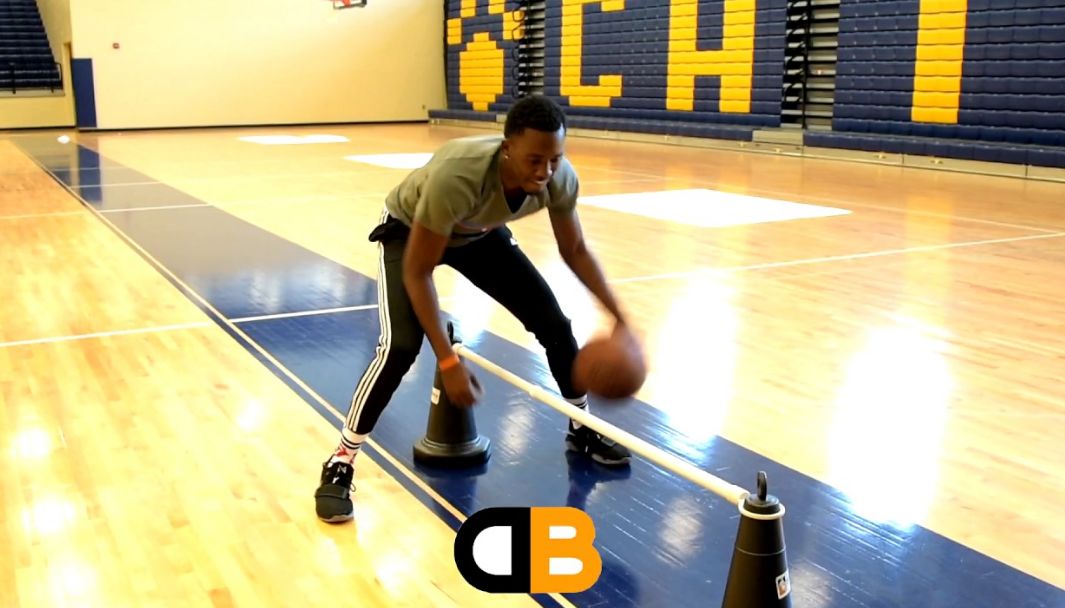 背对防守人过人,街球十大防守动作