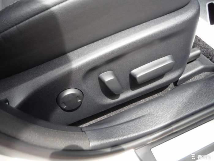 皇冠与日系车比较,日产丰田和国产丰田的区别