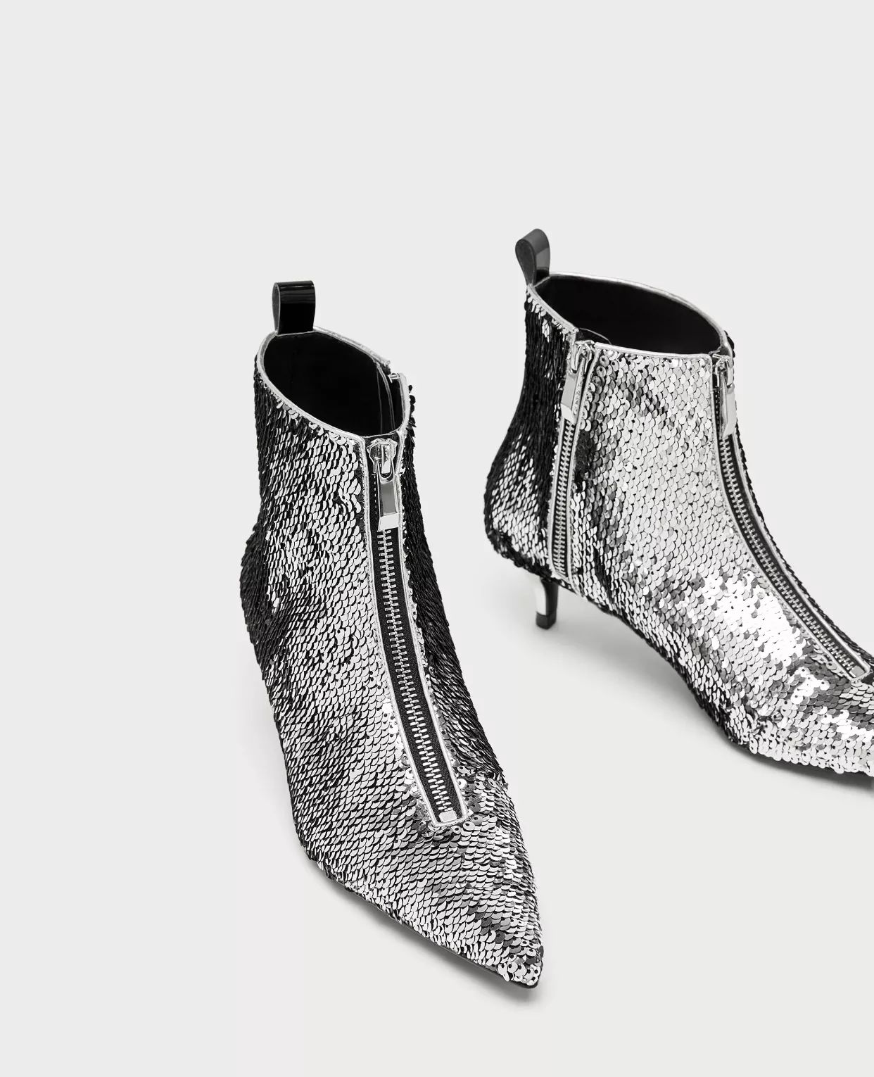 zara打折的衣服值得买吗,zara最值得买的大衣