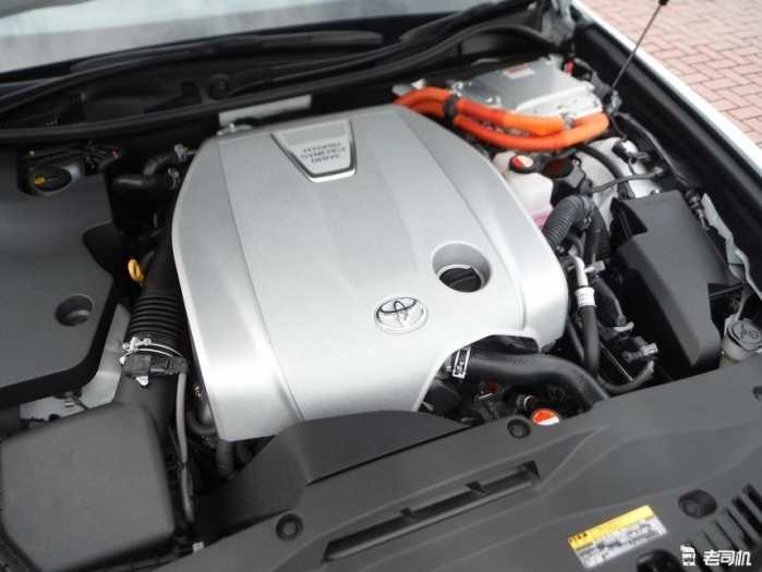 皇冠与日系车比较,日产丰田和国产丰田的区别