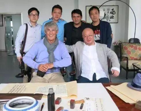 500亿钱宝网暴雷！宝粉们不信，还哭求继续加仓；员工还继续发微博