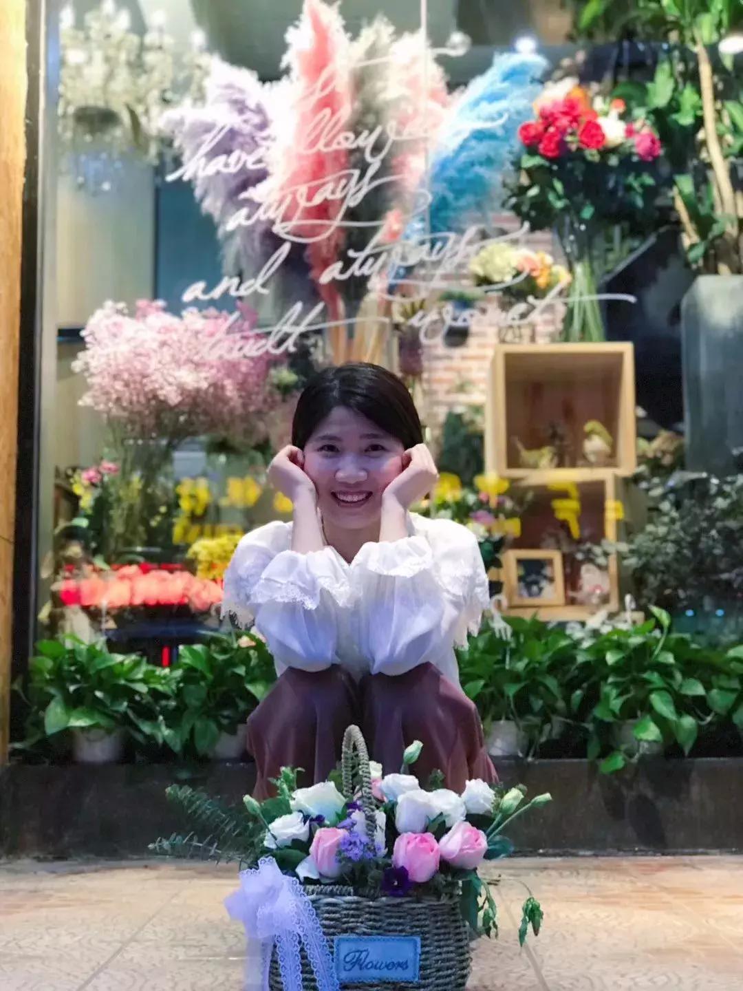 上廓街竟然有间360°鲜花环绕的小店