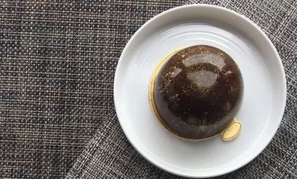 一口咬定修女泡芙法国面包师恋上成都钢琴妹