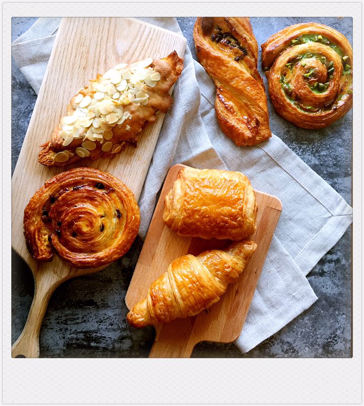 一口咬定修女泡芙法国面包师恋上成都钢琴妹