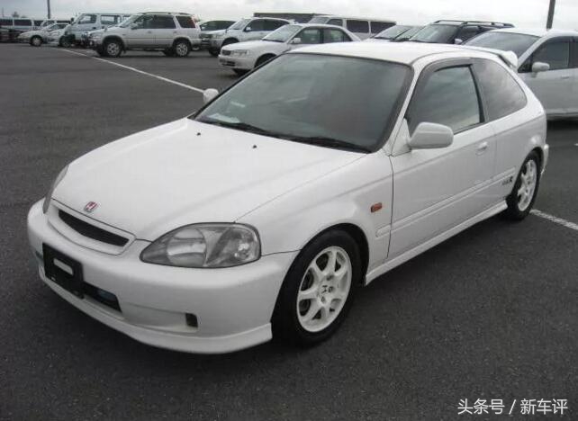 19年思域掀背版和三厢版对比,两厢思域和一般的思域有什么区别