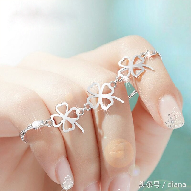 女孩子会想要的新年礼物饰品篇,元旦送什么礼物给女朋友更有意义