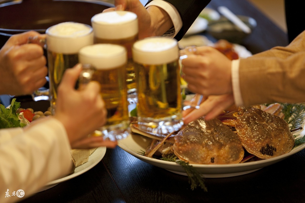 跨年喝了酒怎么快速醒酒,过年各种聚会酒后这样做快速解酒