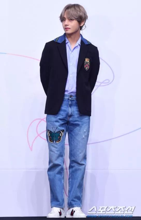 金泰亨生日快乐q版,金泰亨祝福别人生日快乐视频