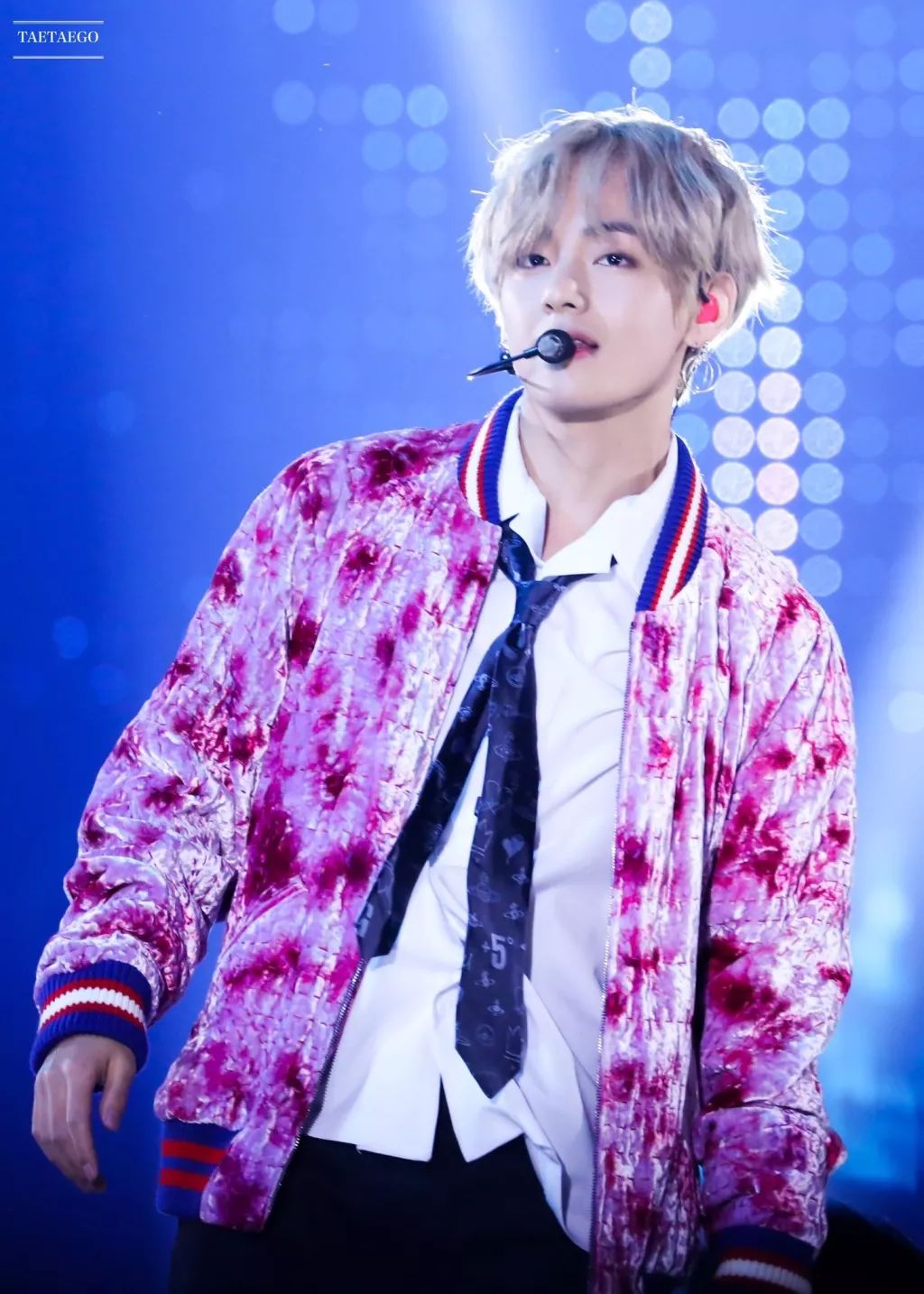 金泰亨生日快乐q版,金泰亨祝福别人生日快乐视频