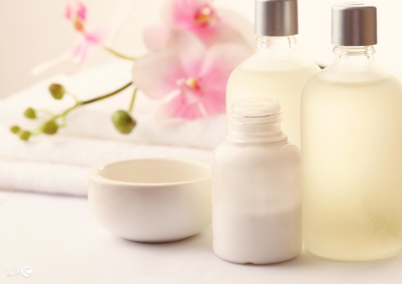 二十出头女生怎么赚钱,二十几岁的姑娘怎么挣钱