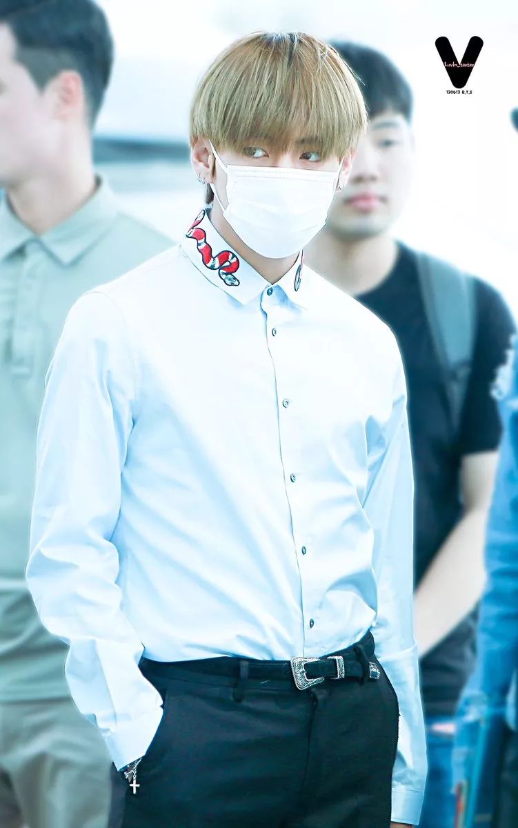 金泰亨生日快乐q版,金泰亨祝福别人生日快乐视频