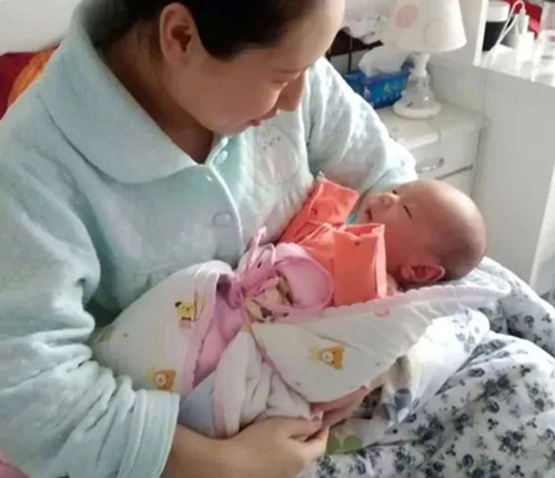 新生儿取名高和何,新生儿名字复杂好还是简单好