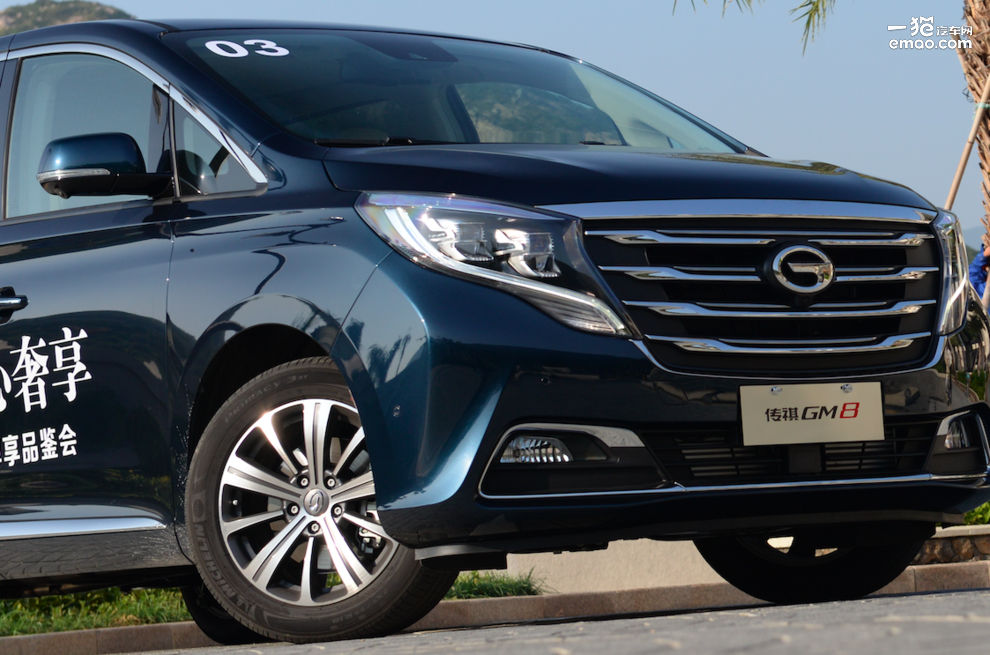 广汽传祺gm8和gl8油耗对比,性价比秒合资前辈试驾广汽传祺gm8