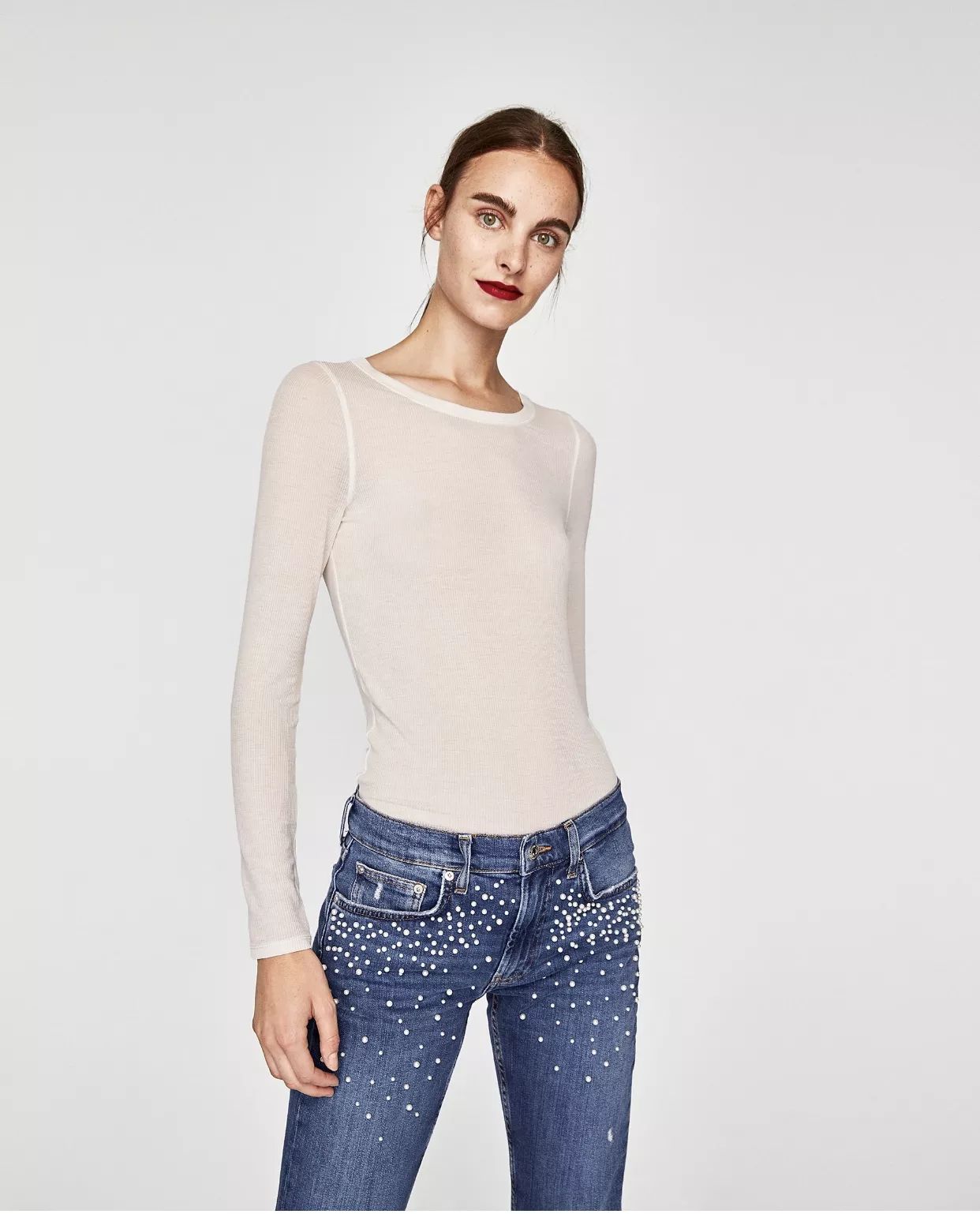 zara打折的衣服值得买吗,zara最值得买的大衣