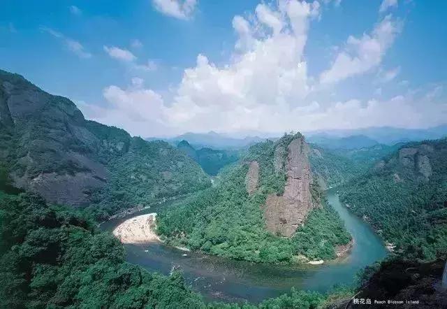 每逢佳节喜事多,每逢佳节喜事倍增