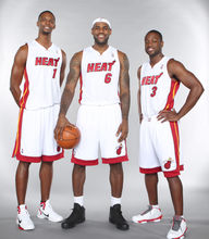 祝勒布朗生日快乐,詹皇祝生日快乐