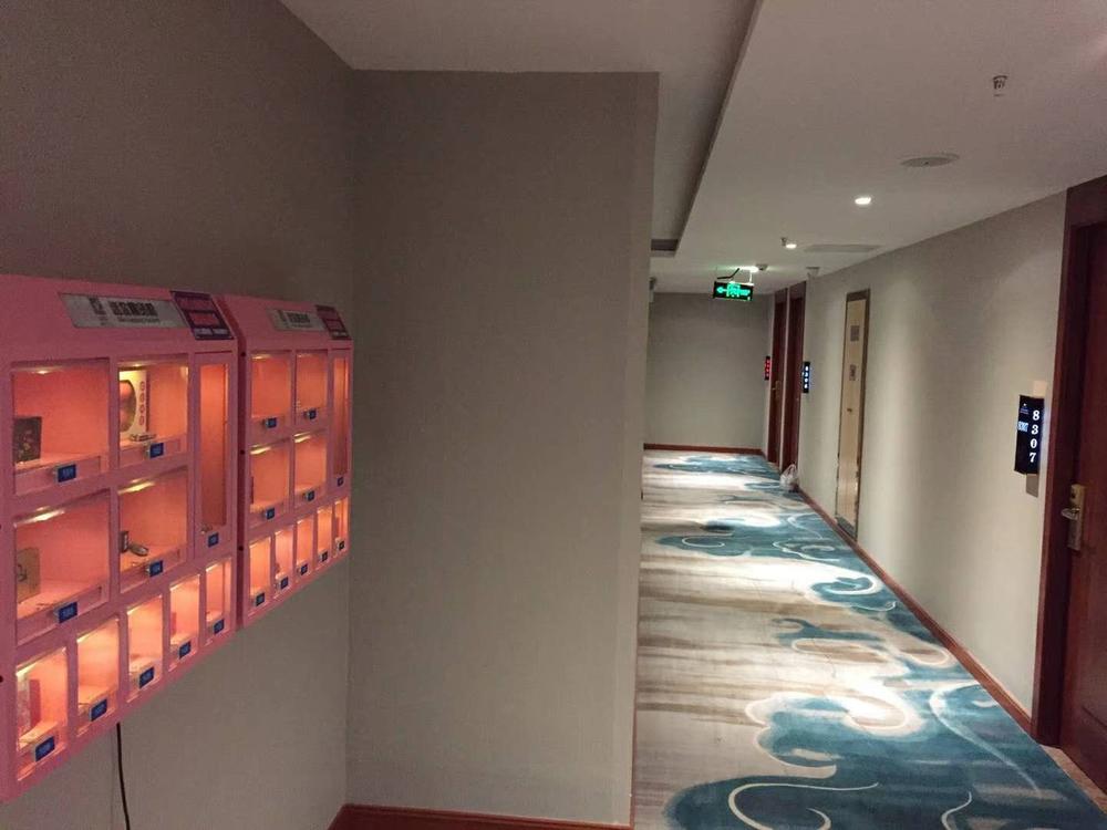 他说无人零售和情趣用品是最佳CP铺商圈铺酒店还搬入情侣床头