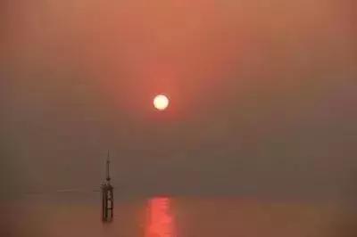 新年第一天去海边看日出,去海边看日出拍的照片