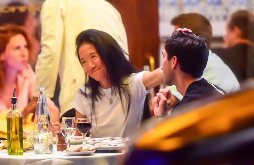 35岁奥运冠军恋上70岁华人,27岁奥运冠军与50岁恩师相恋