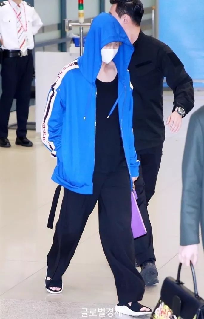 金泰亨生日快乐q版,金泰亨祝福别人生日快乐视频