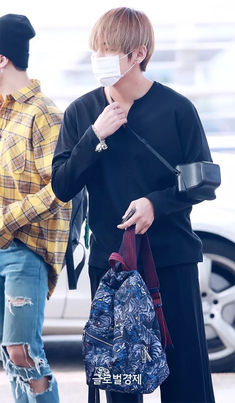 金泰亨生日快乐q版,金泰亨祝福别人生日快乐视频