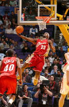 祝勒布朗生日快乐,詹皇祝生日快乐