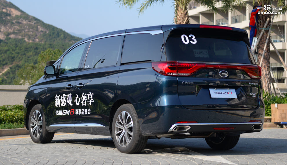 广汽传祺gm8和gl8油耗对比,性价比秒合资前辈试驾广汽传祺gm8