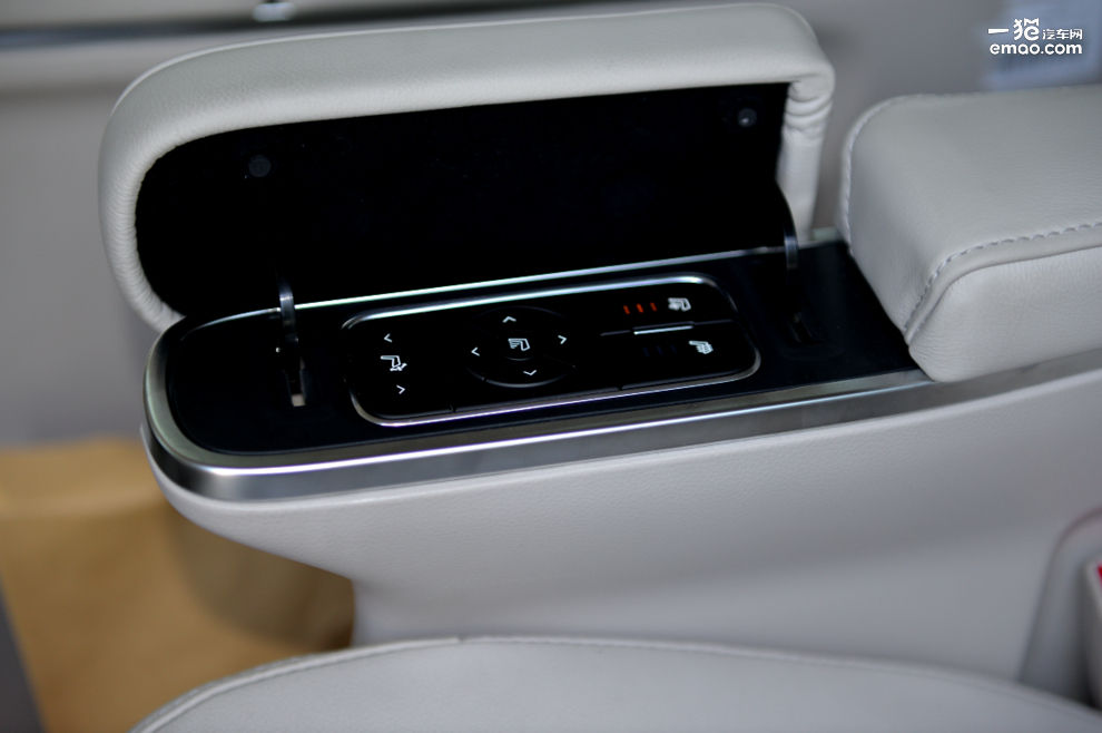 广汽传祺gm8和gl8油耗对比,性价比秒合资前辈试驾广汽传祺gm8