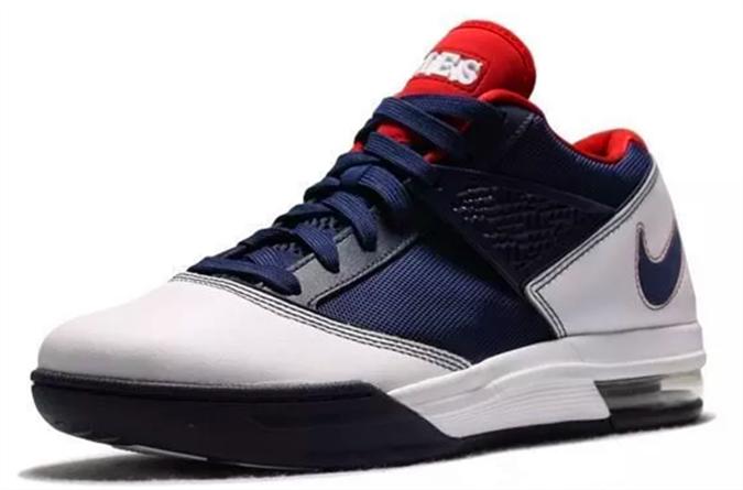 詹姆斯使节12和使节11哪个好,詹姆斯使节13好还是使节12好