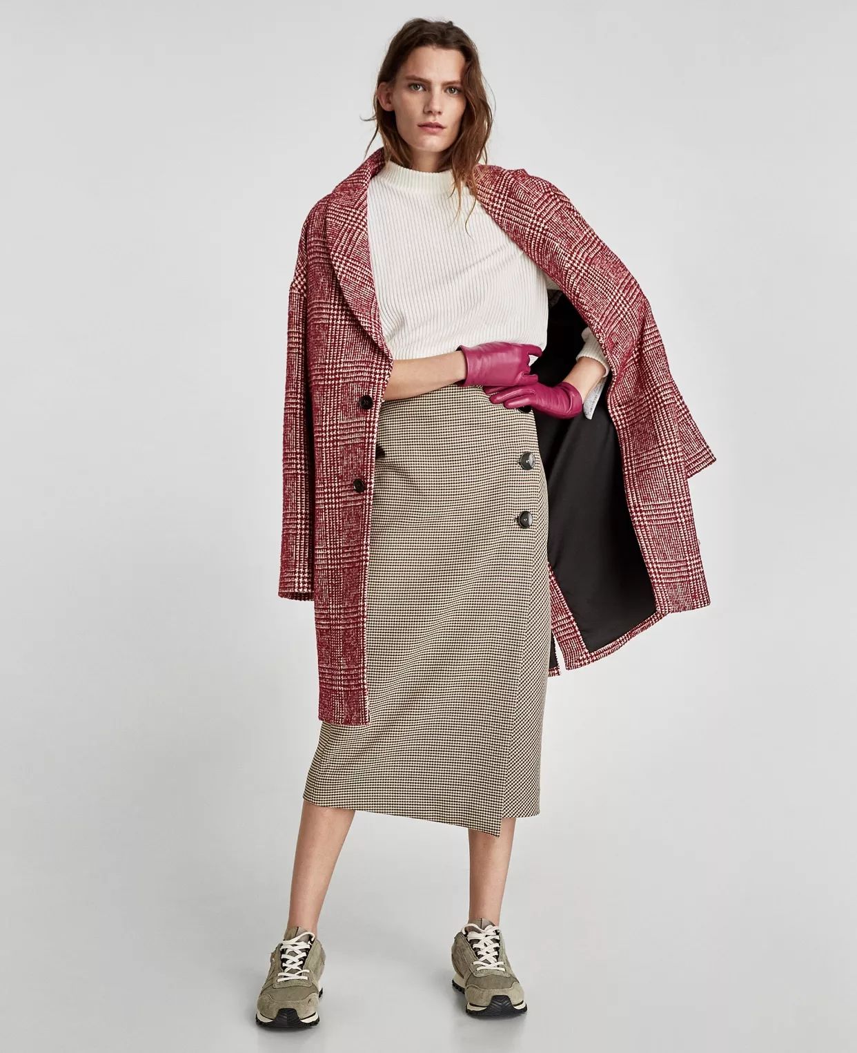 zara打折的衣服值得买吗,zara最值得买的大衣