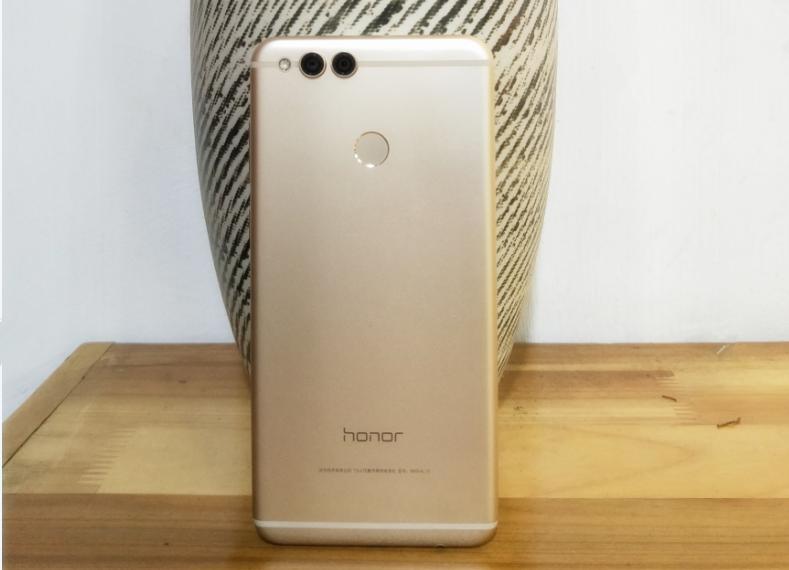 荣耀7x有全面屏吗,1299元全面屏手机排行榜