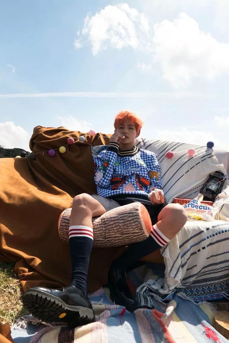 金泰亨生日快乐q版,金泰亨祝福别人生日快乐视频